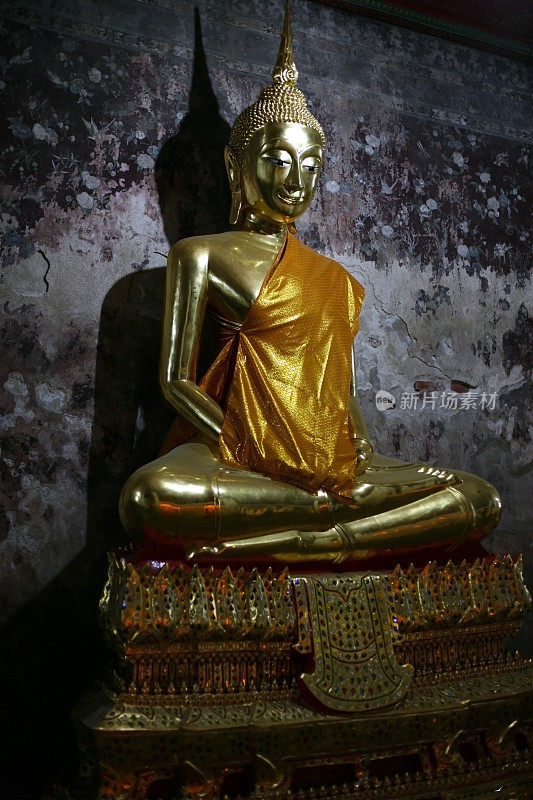 佛像，Wat Suthat寺，曼谷，泰国